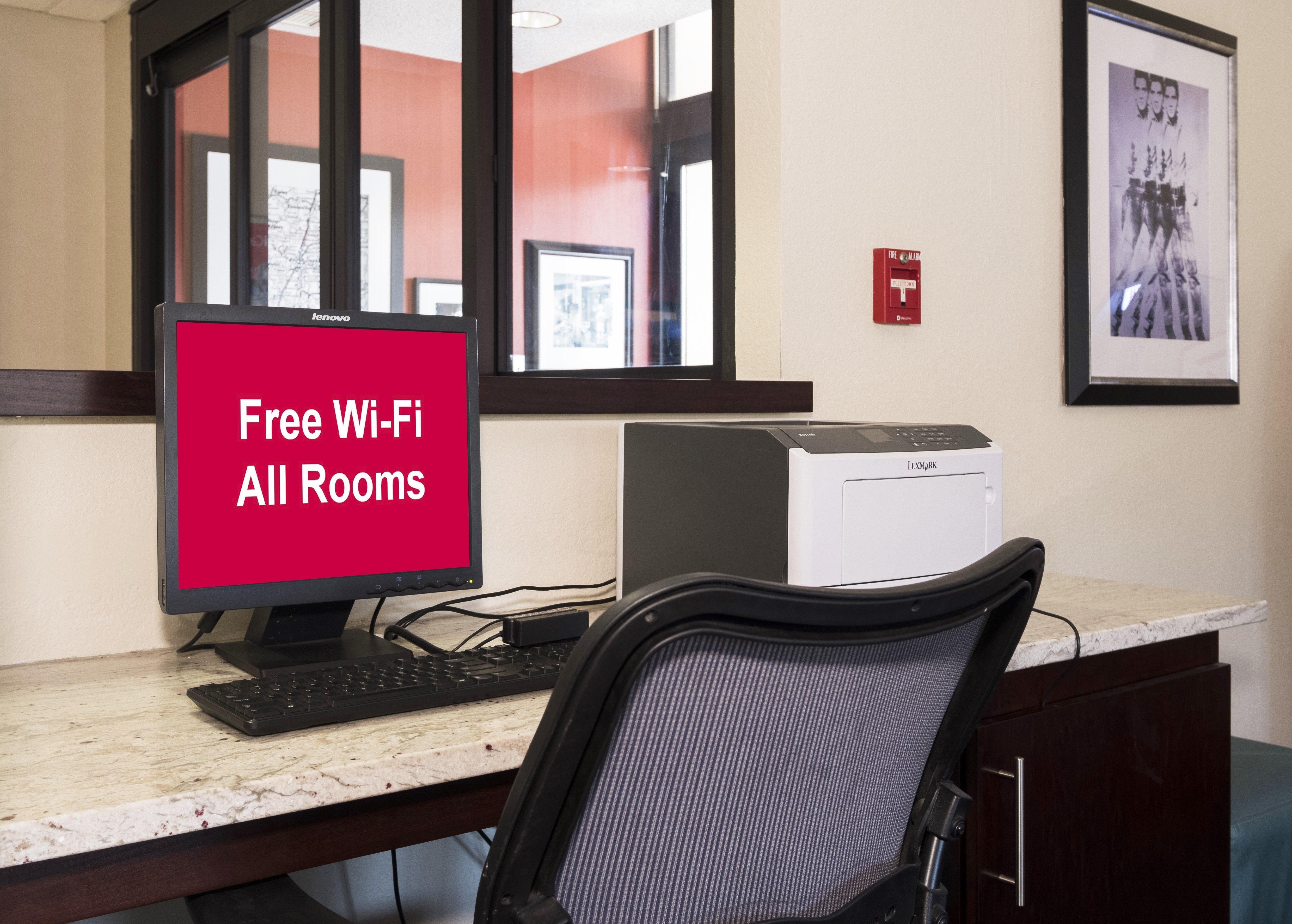 Red Roof Inn Тупело Экстерьер фото