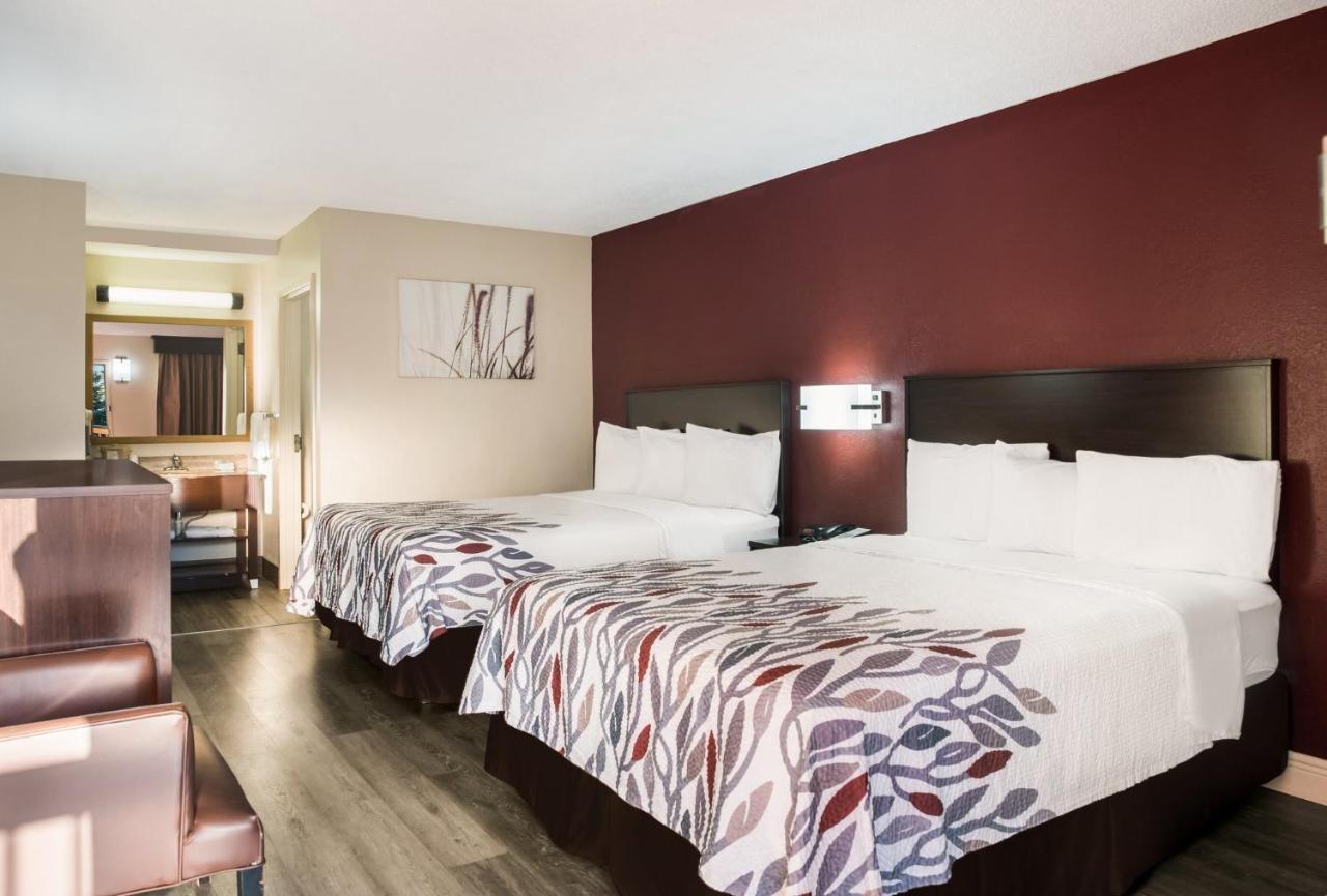 Red Roof Inn Тупело Экстерьер фото