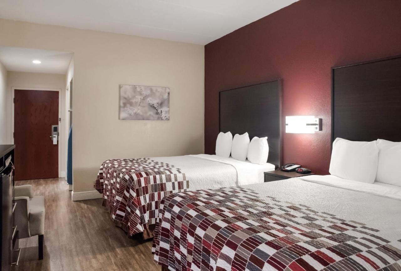 Red Roof Inn Тупело Экстерьер фото