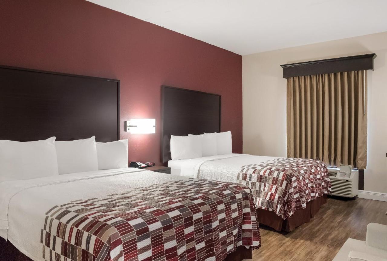 Red Roof Inn Тупело Экстерьер фото