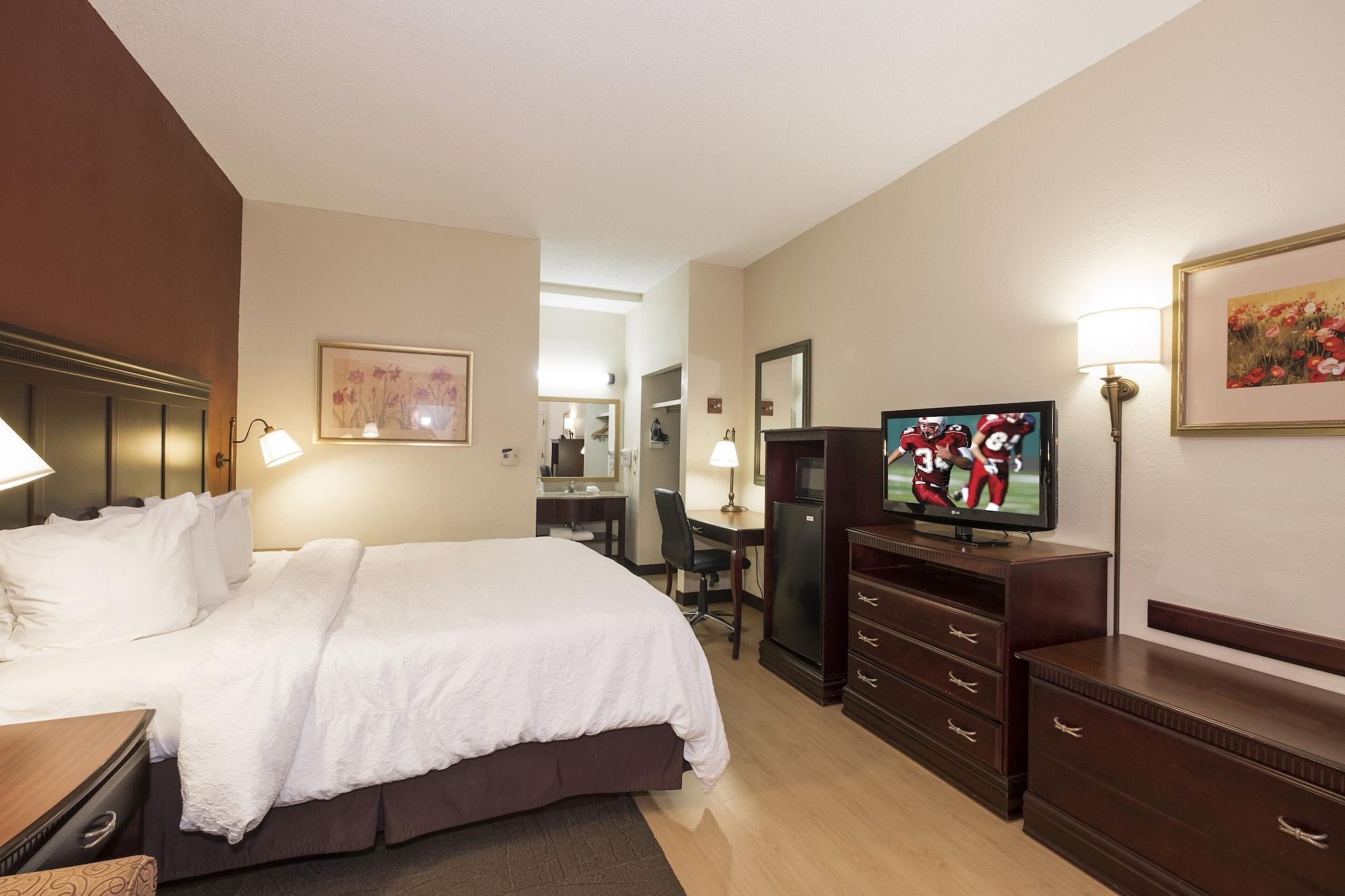 Red Roof Inn Тупело Экстерьер фото