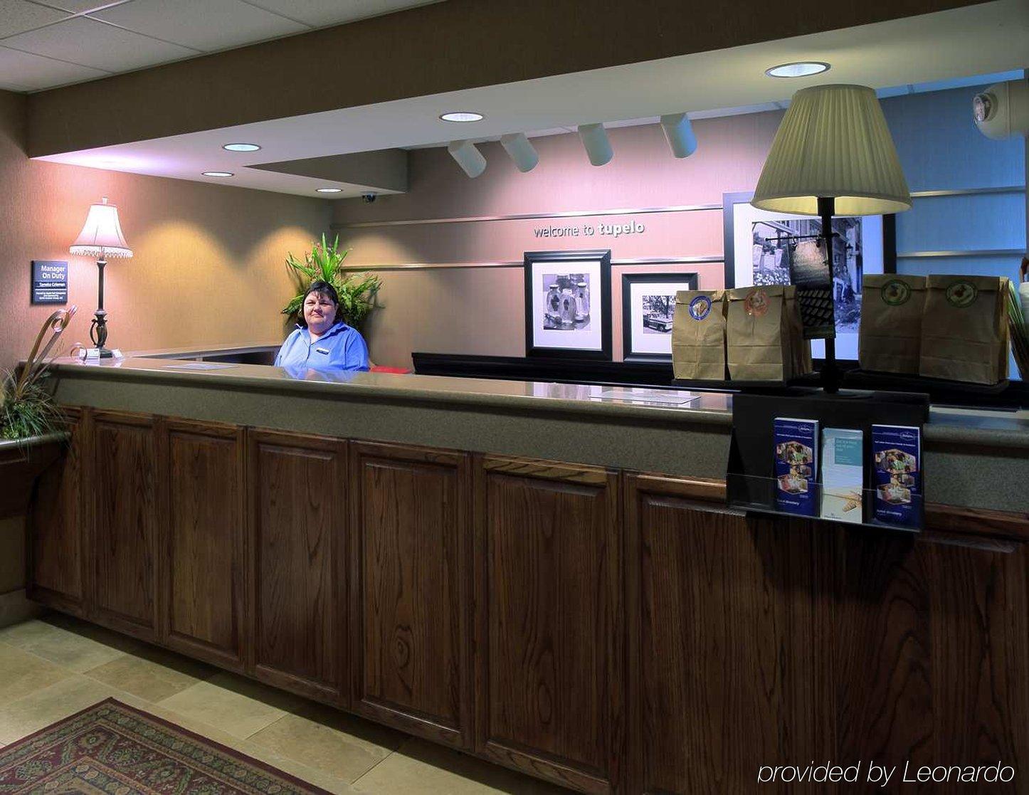 Red Roof Inn Тупело Интерьер фото