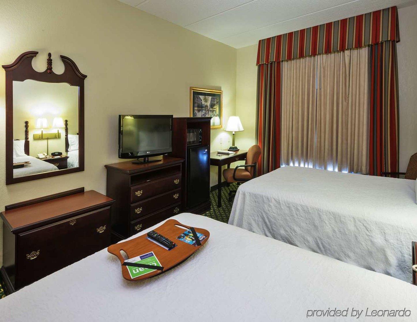 Red Roof Inn Тупело Номер фото